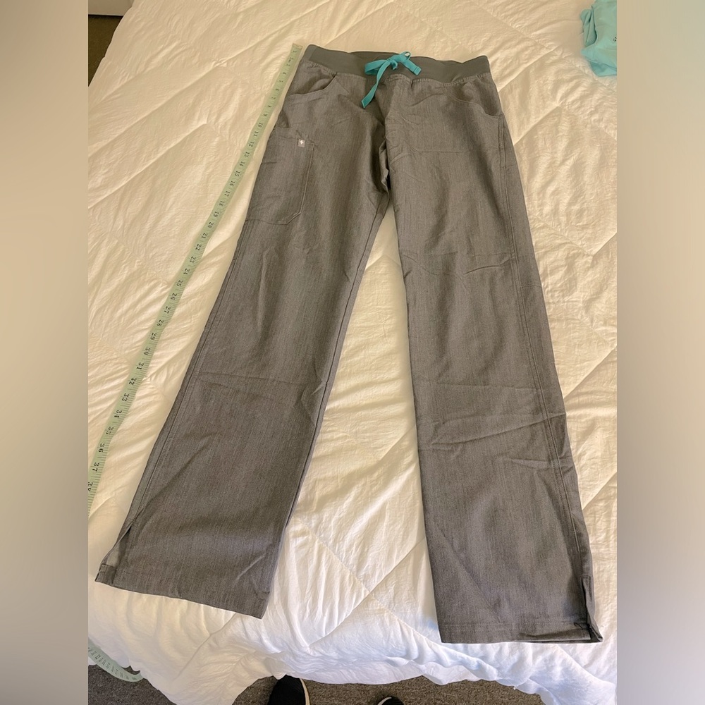 Fig scrub bottom kade cargo pants graphite color